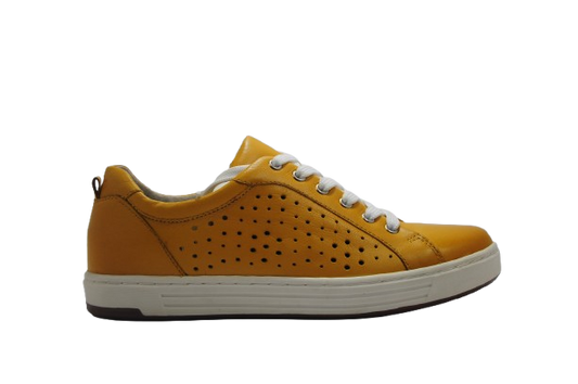 Sora – Women's Perforated Amber Sneakers